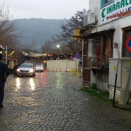 Sirince Gargamel'in Evi