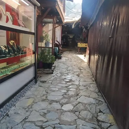 Проживание в семье Sirince Gargamel'in Evi Сельчук